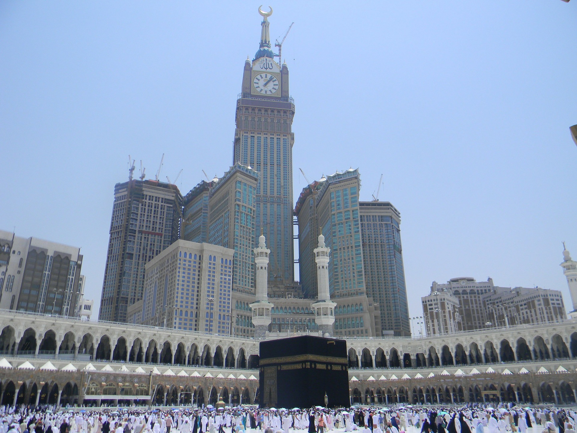send money from Saudi Arabia to Australia