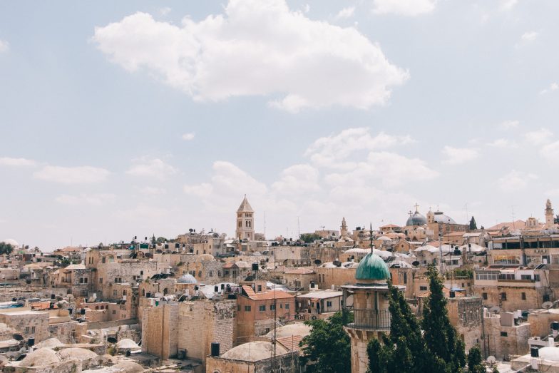 rob-bye-98954-unsplash send money from Israel to australia
