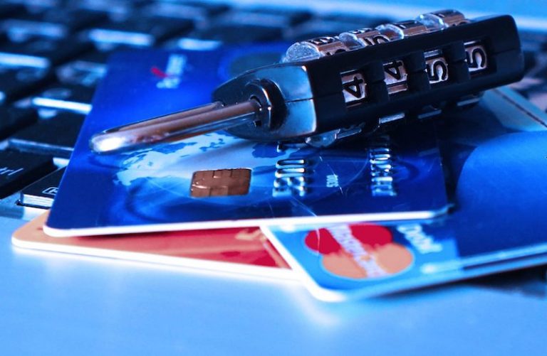 TILE UK Cards Best Travel Cards to Use in the UK