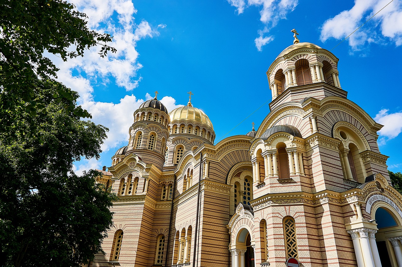Send Money from Latvia to Australia